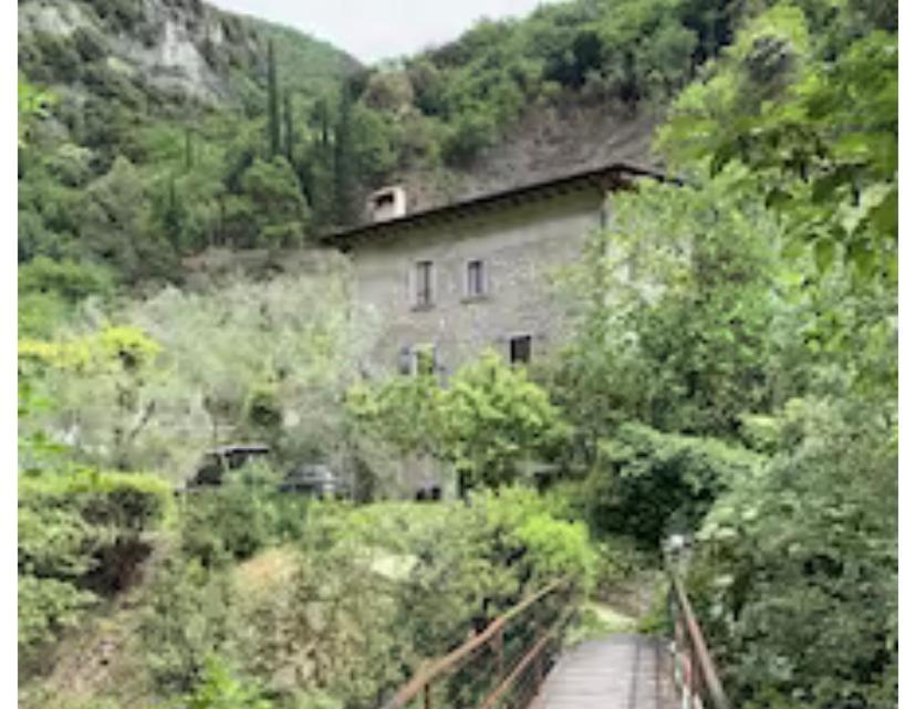 トスコラーノ・マデルノ Casa Lumeヴィラ エクステリア 写真